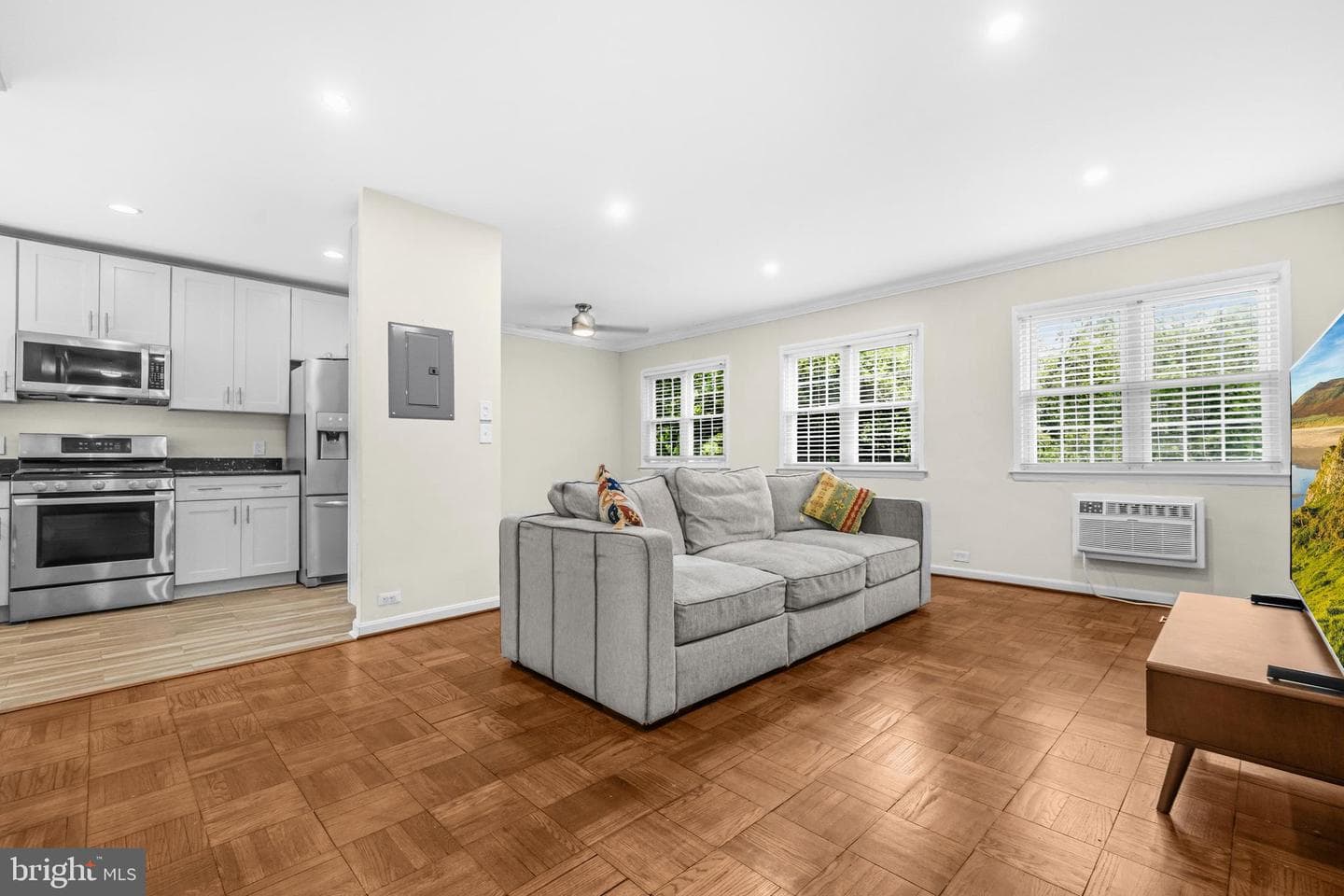 3357 Martha Custis Drive photo 6