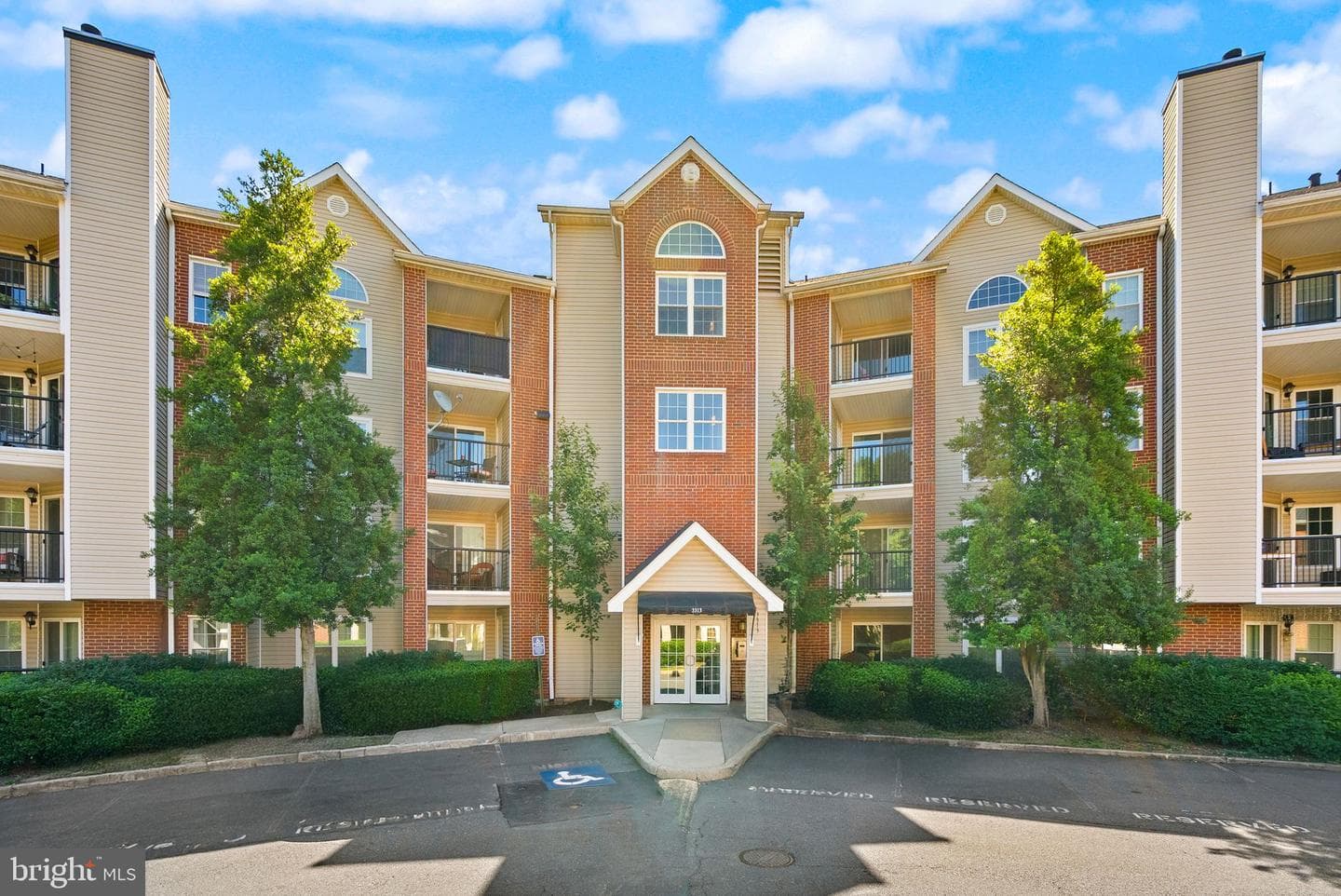 3313 Wyndham Circle #3209, Alexandria