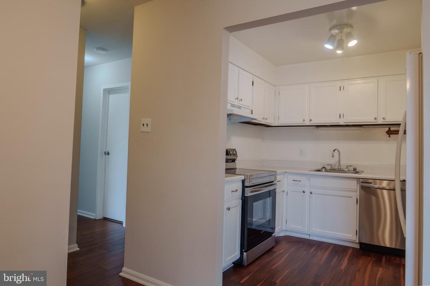 6147 Edsall Road #N photo 10