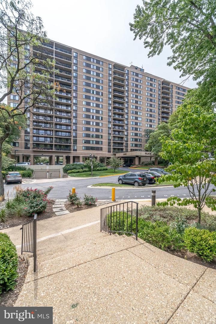 5500 Holmes Run Parkway #1118 photo 3
