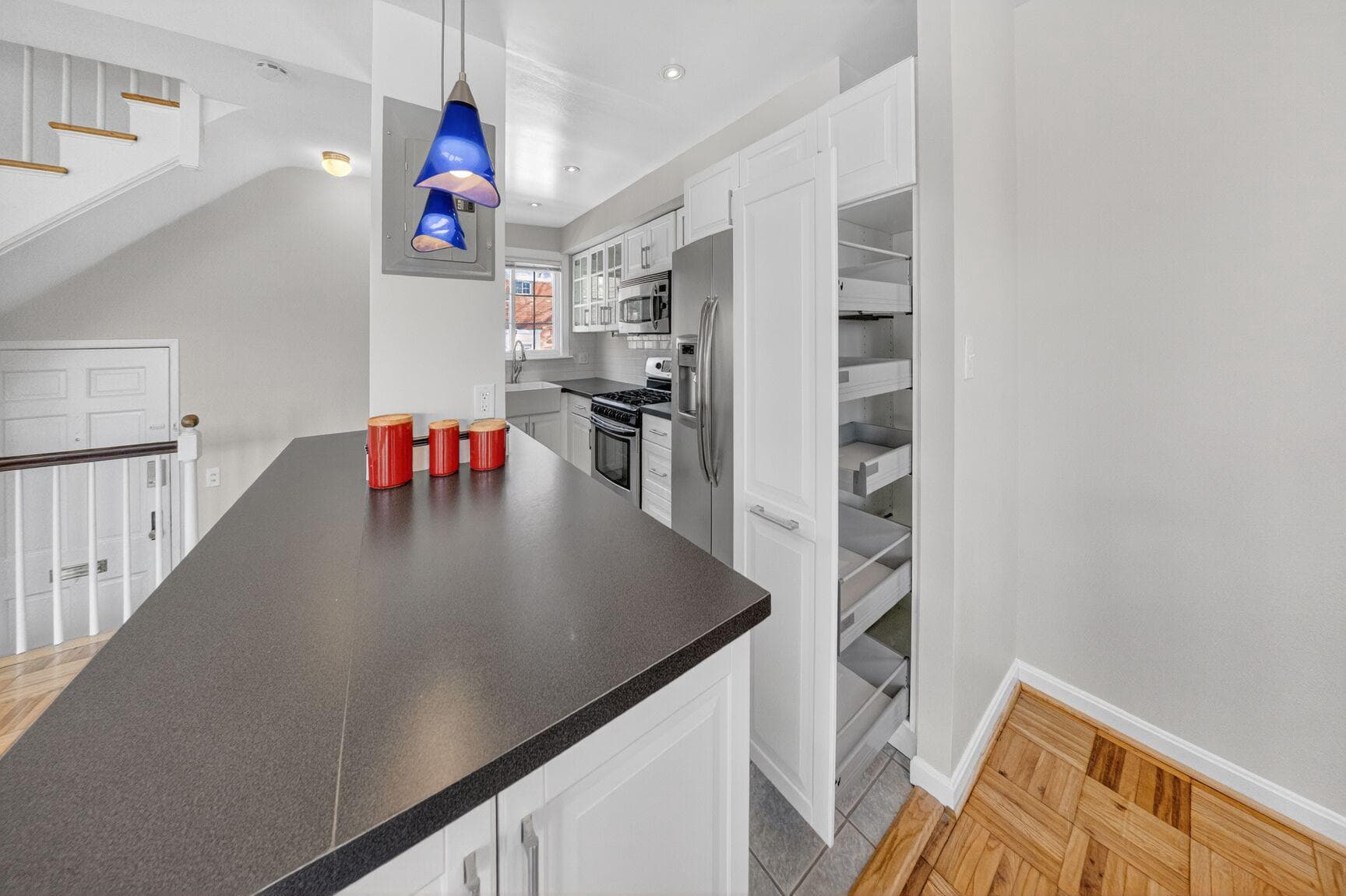 1103 Beverley Drive photo 11