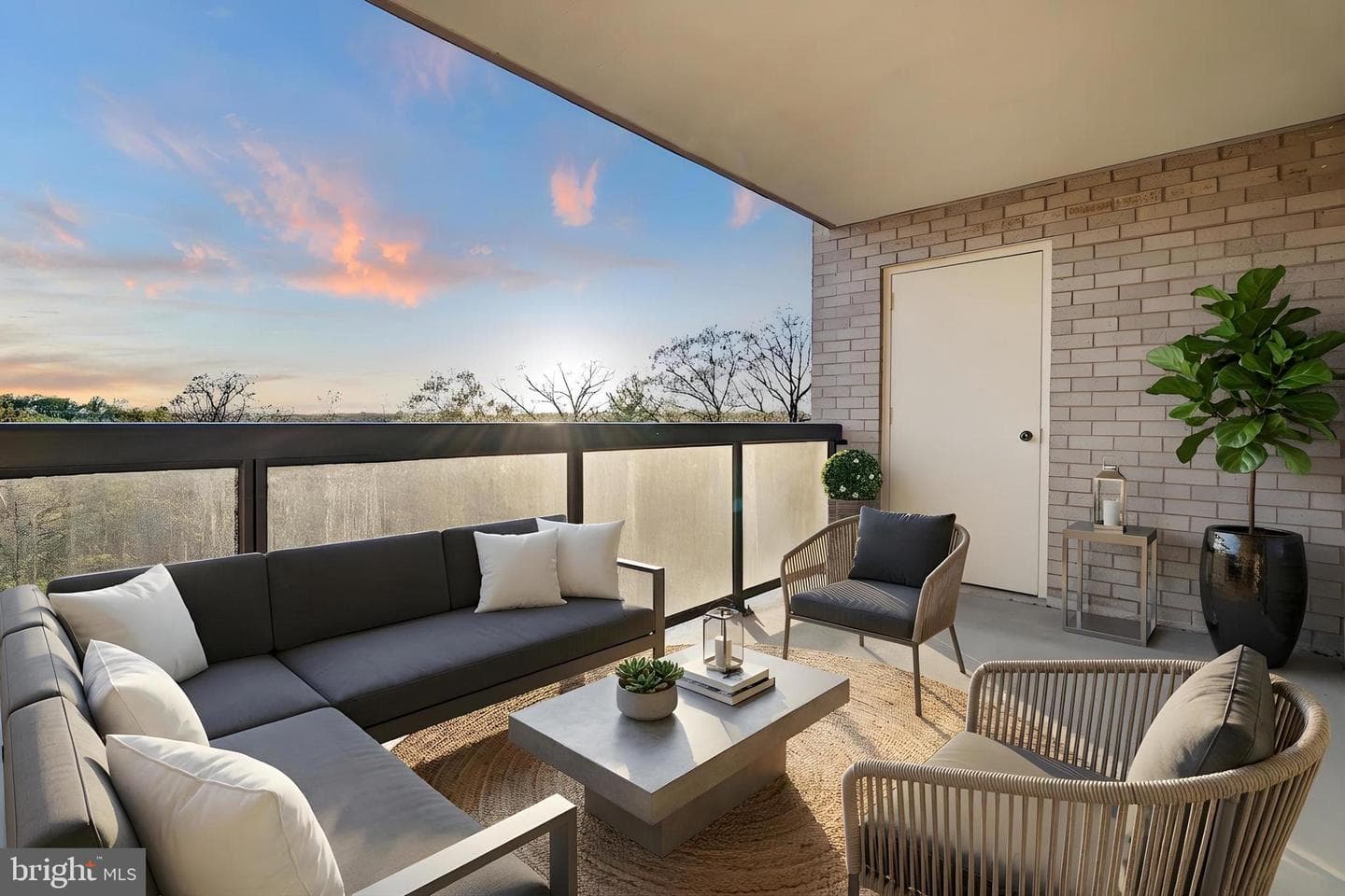 307 Yoakum Parkway #706 photo 12