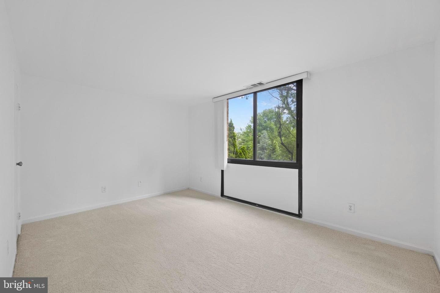503 N Armistead Street #102 photo 19