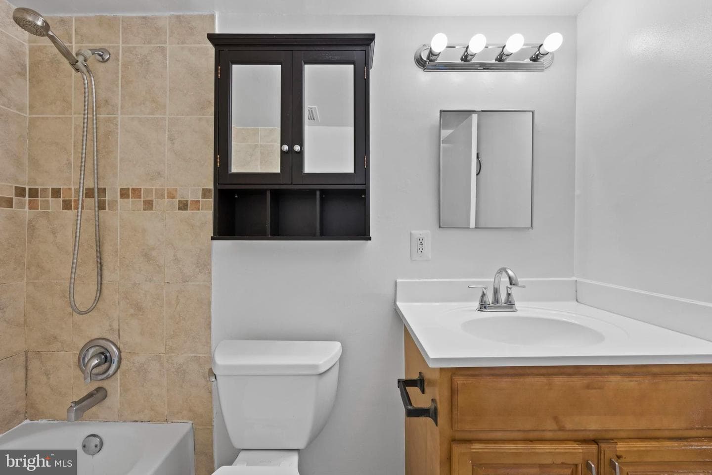 503 N Armistead Street #102 photo 23
