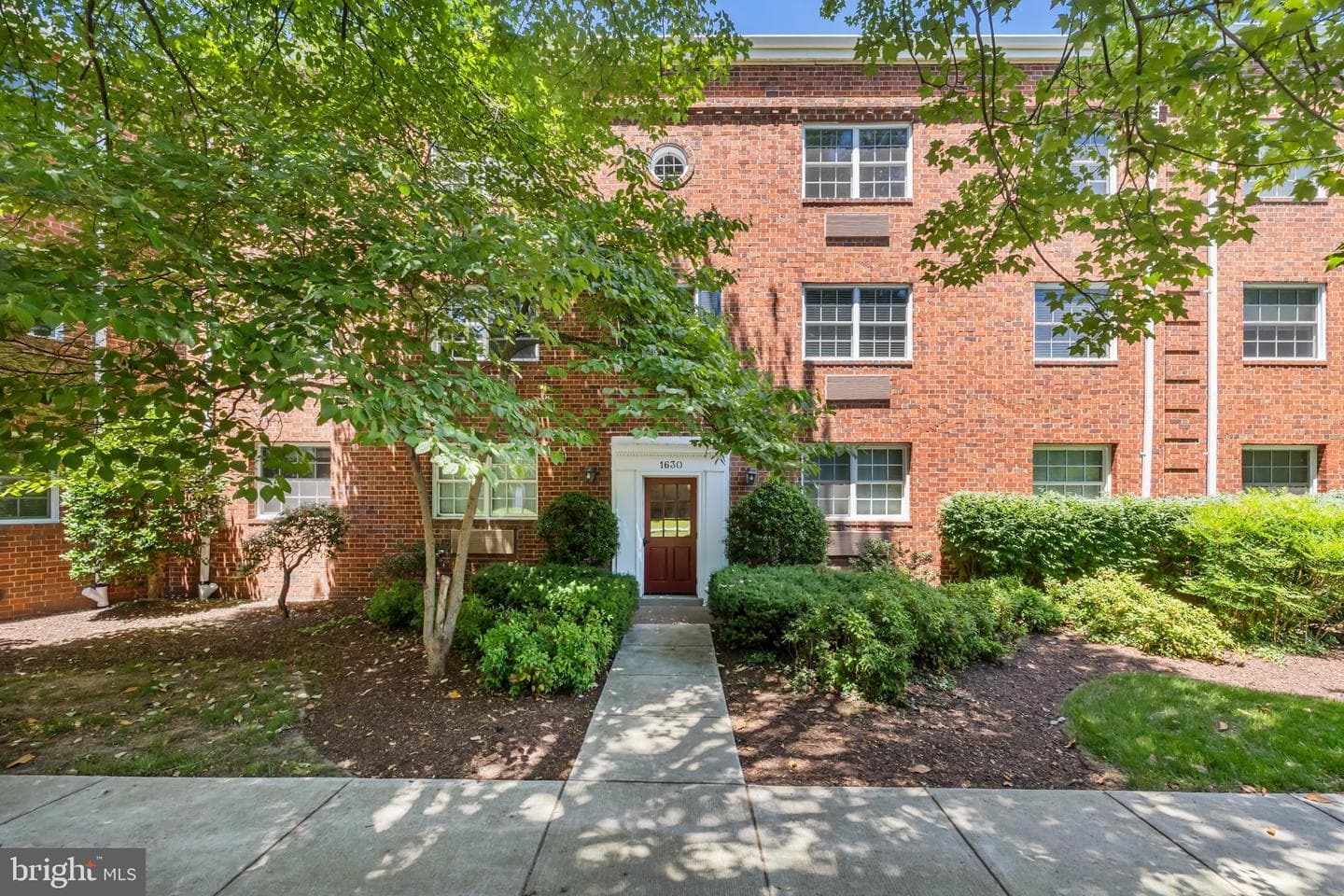 1630 W Abingdon Drive #302, Alexandria