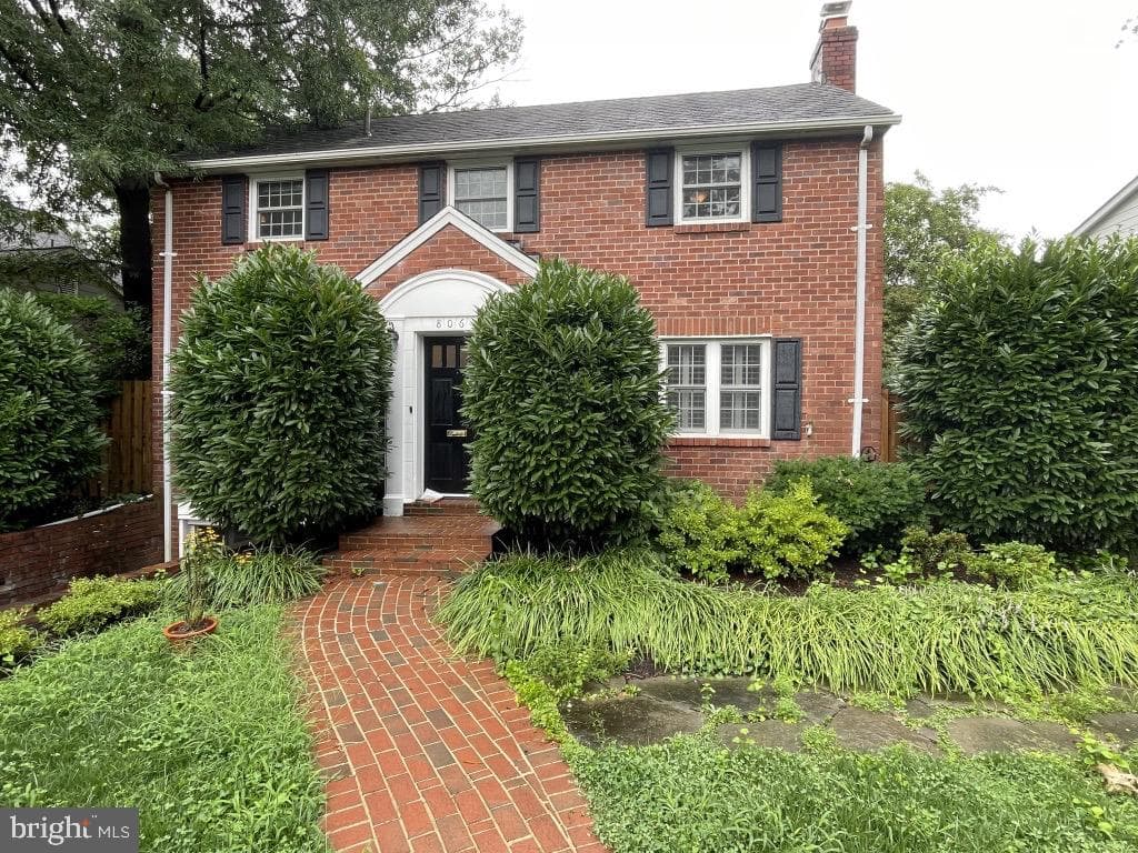 806 N Overlook Drive, Alexandria