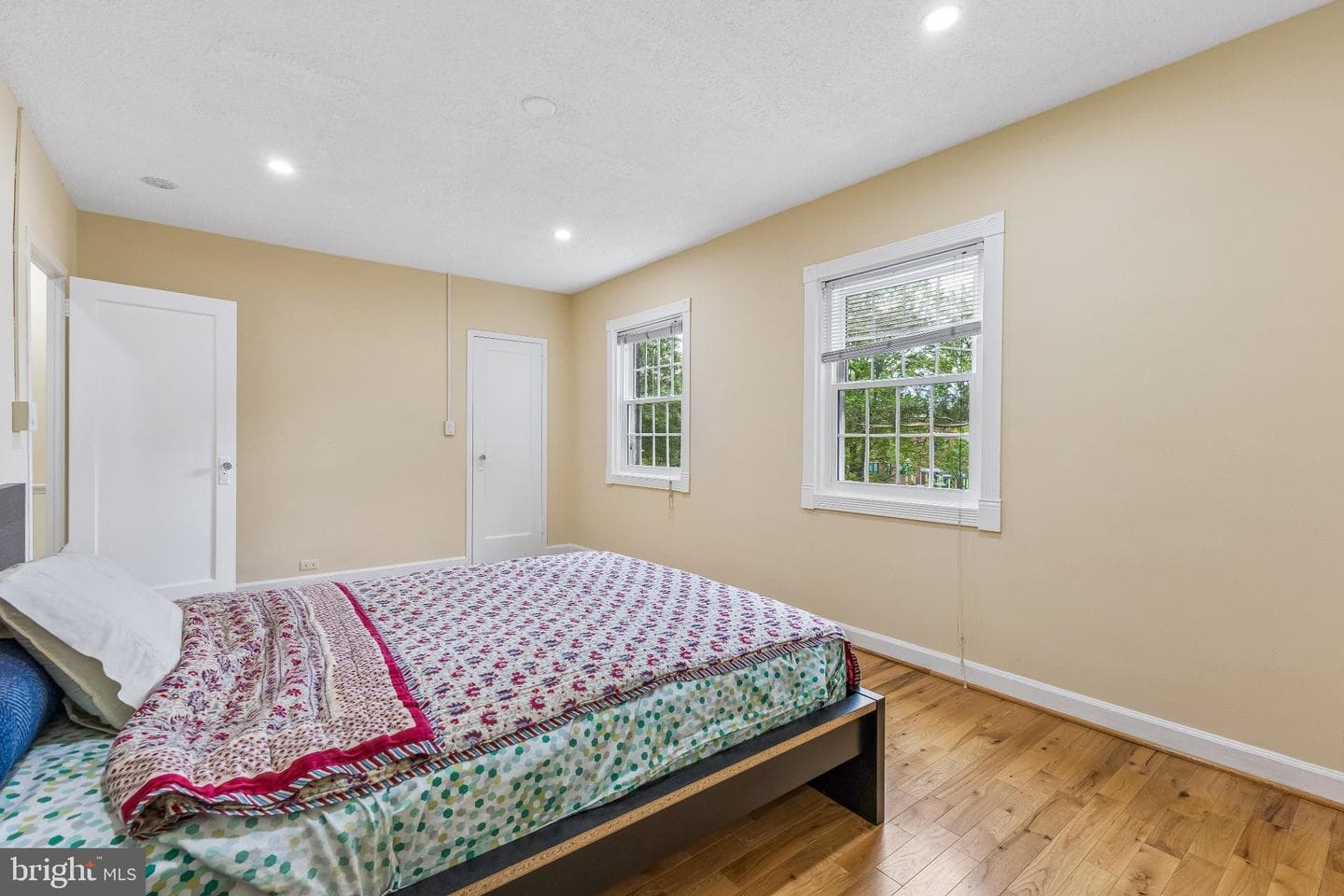 1024 Valley Drive photo 16