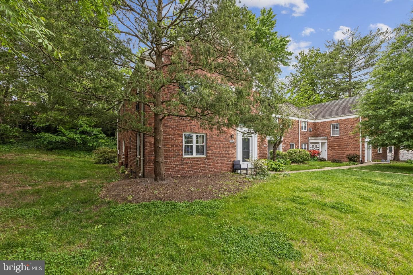 1024 Valley Drive photo 27