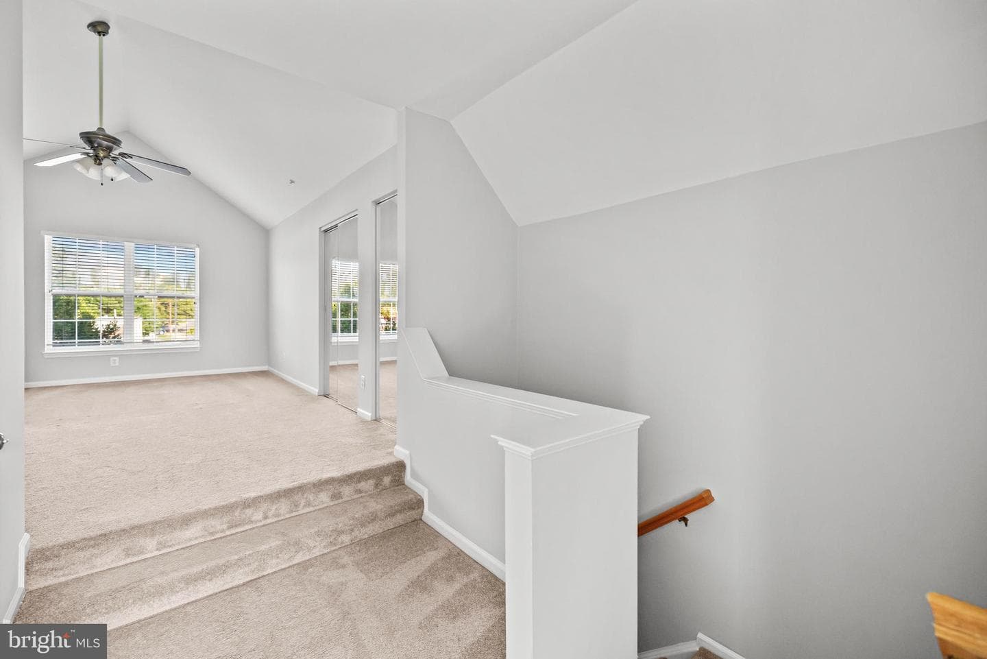 101 Martin Lane photo 55