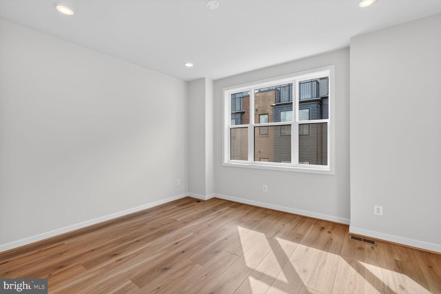 4971 Lachlan Mews photo 9