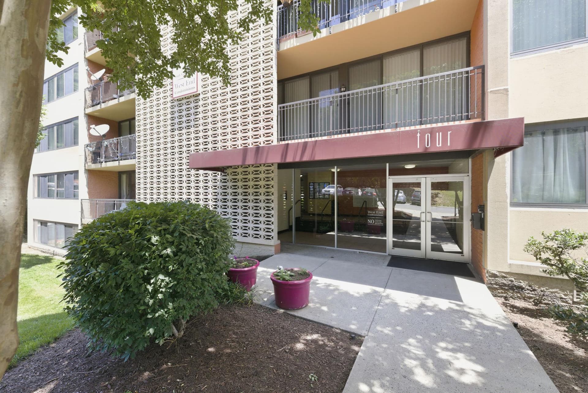 4 S Van Dorn St # 603, Alexandria
