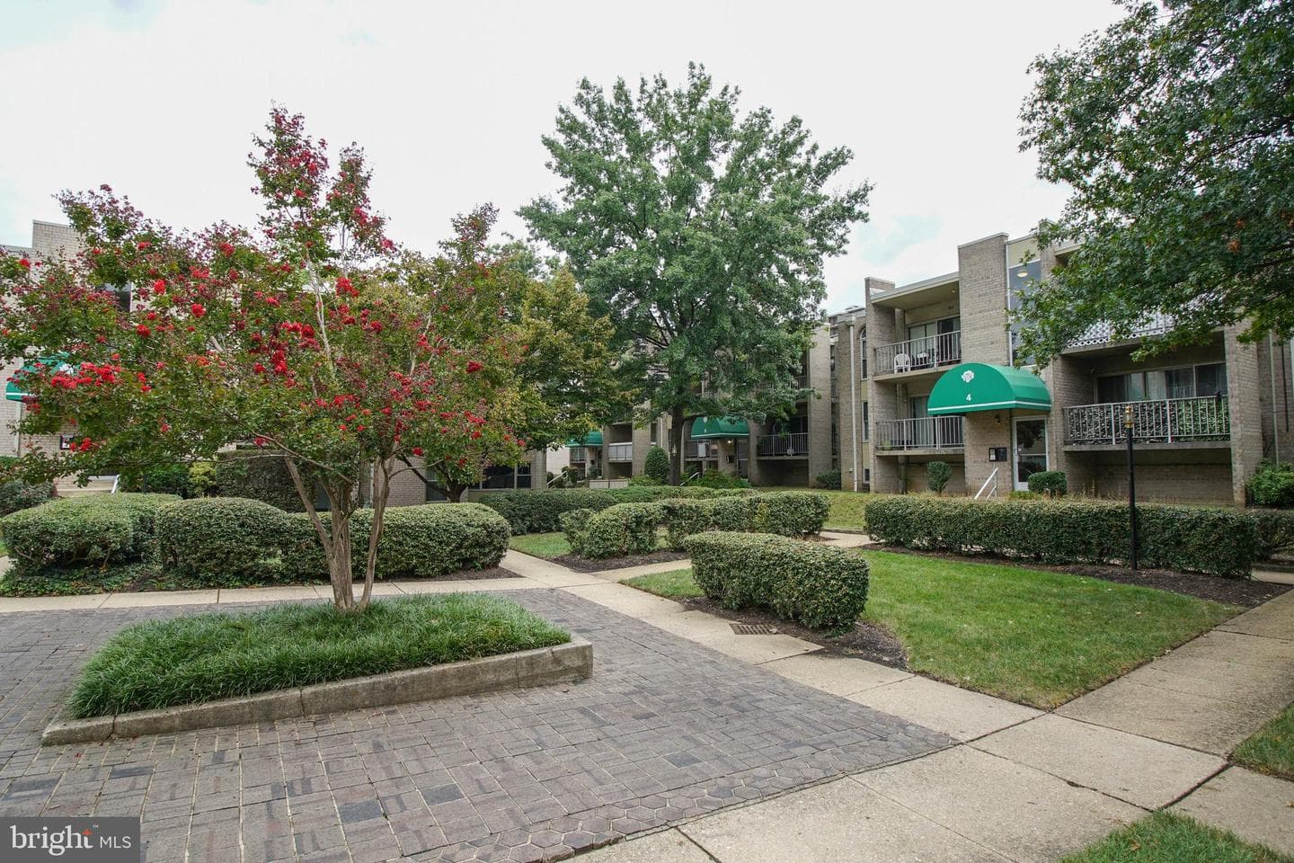 6 Canterbury Square #301 photo 26