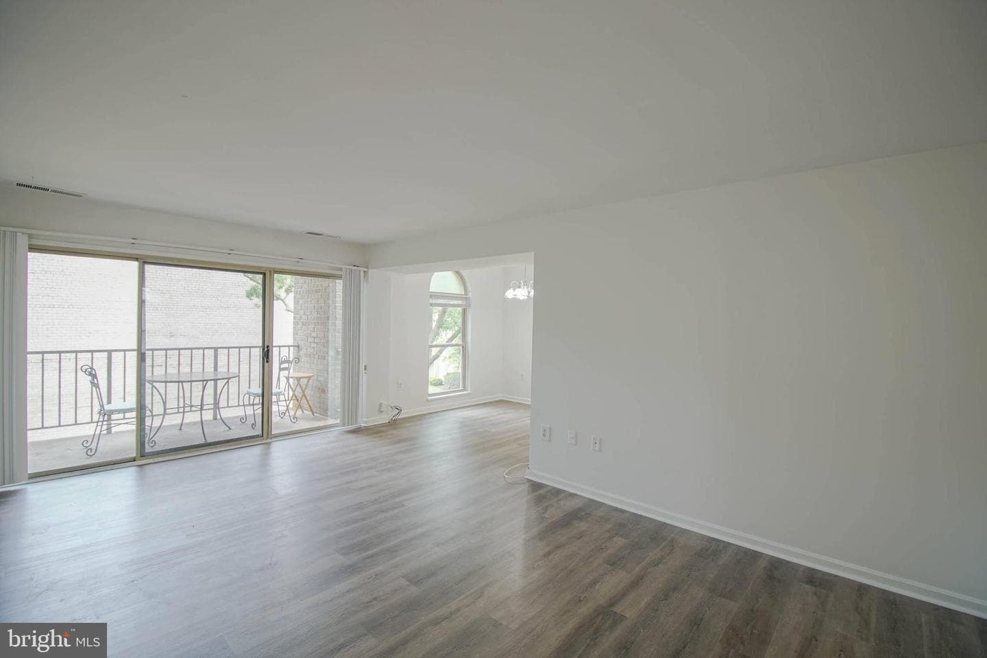6 Canterbury Square #301 photo 5