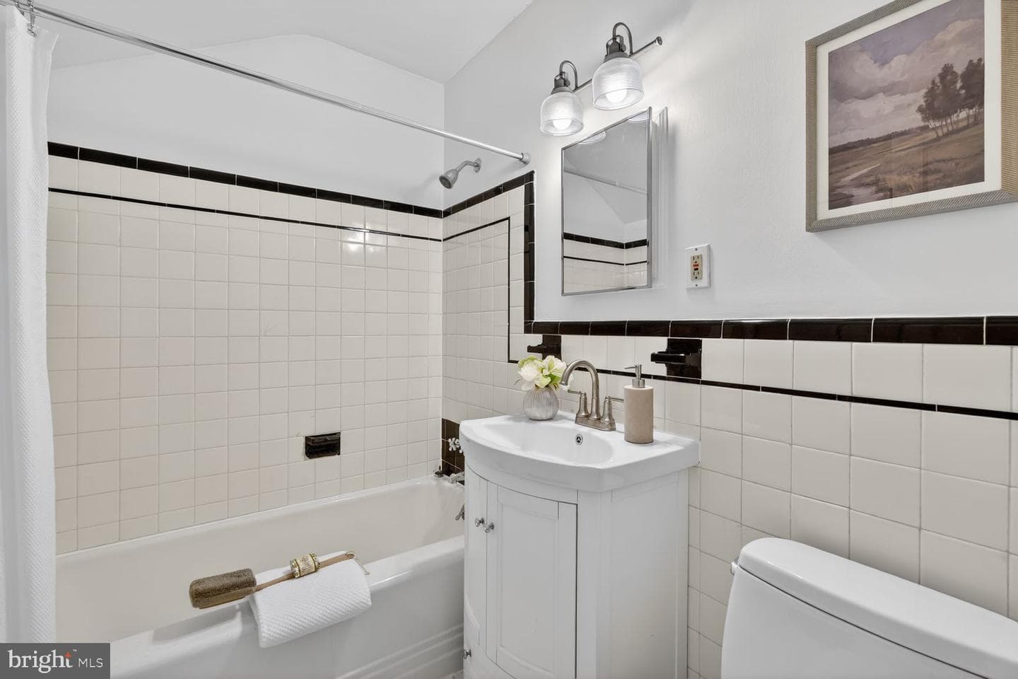 105 Adams Avenue photo 31