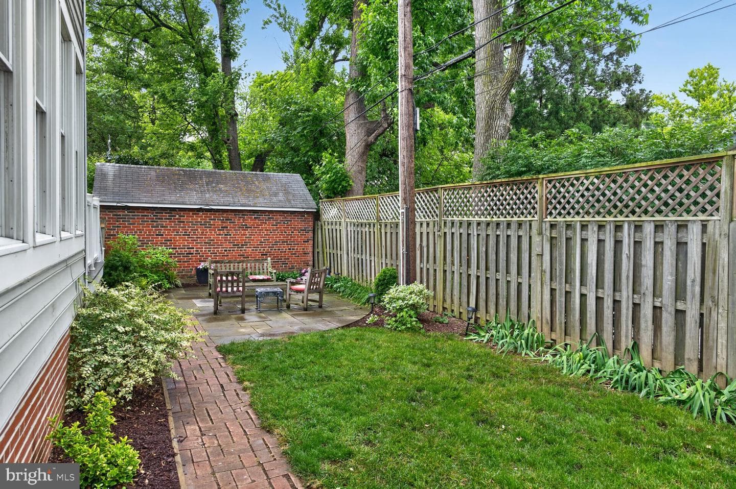 105 Adams Avenue photo 47
