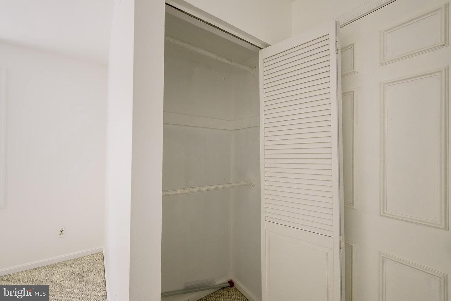 1403 E Abingdon Dr # 2 photo 19