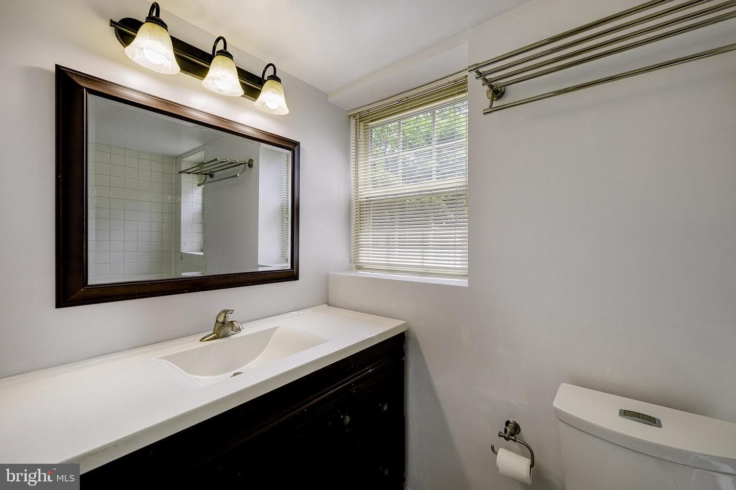 1403 E Abingdon Dr # 2 photo 20