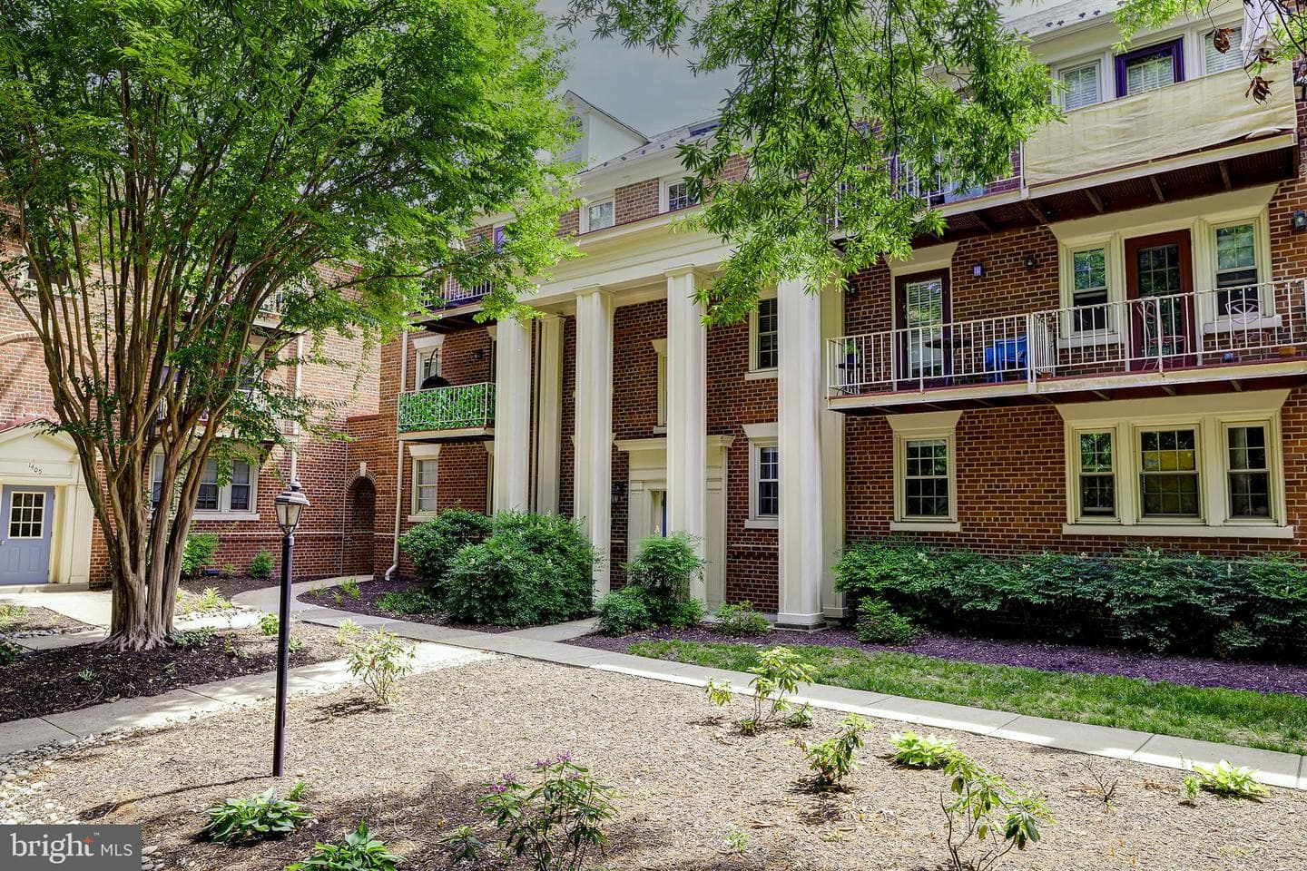 1403 E Abingdon Dr # 2 photo 29