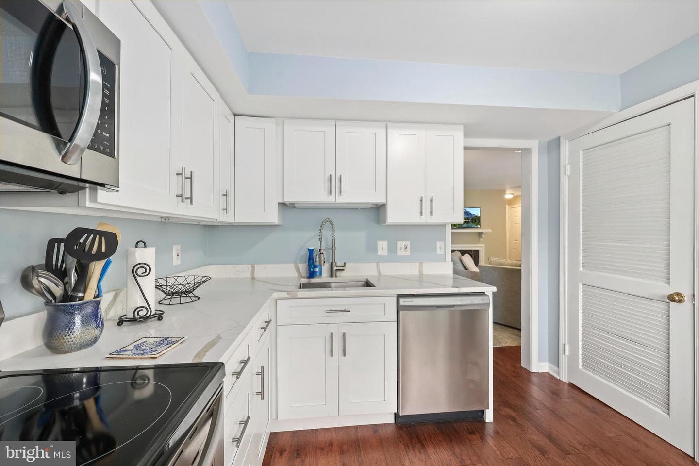 524 N West Street photo 7