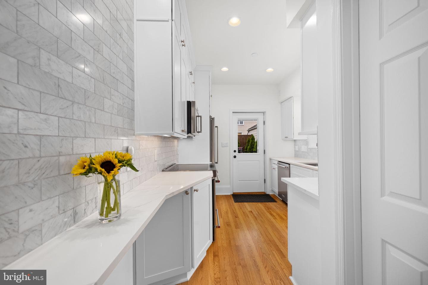 1005 Oronoco Street photo 11