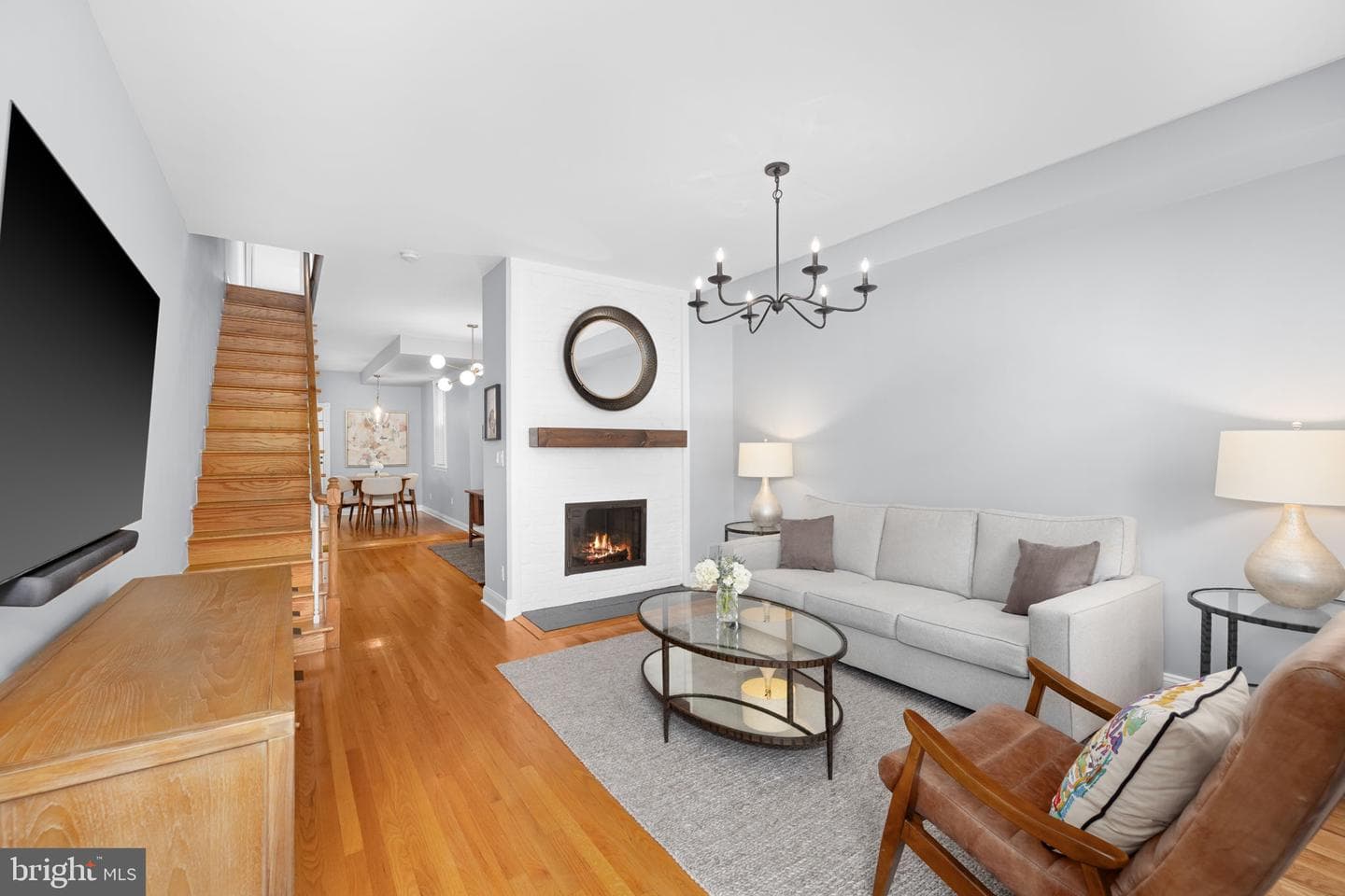 1005 Oronoco Street photo 2