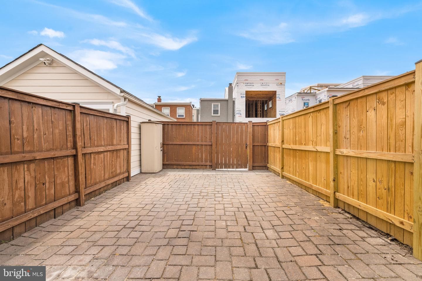 1005 Oronoco Street photo 30