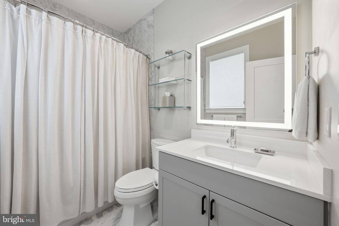 223 Montgomery photo 25