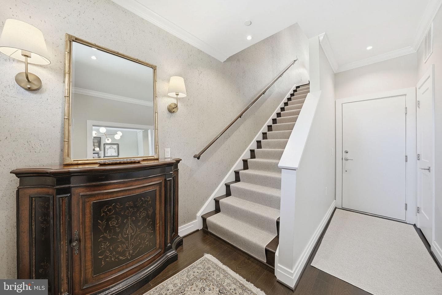223 Montgomery photo 3