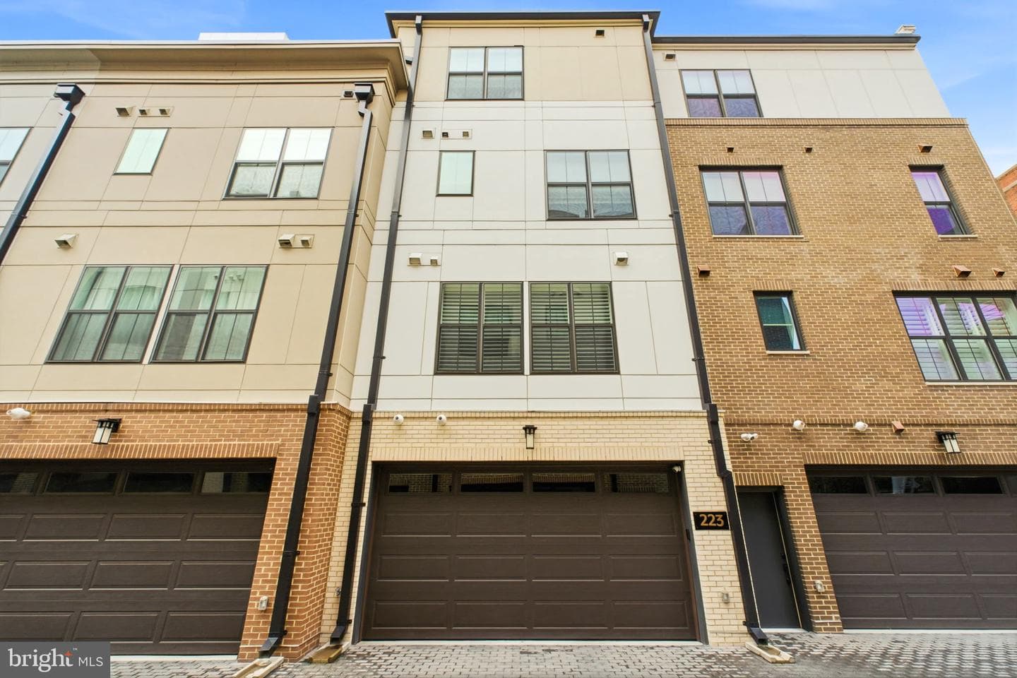 223 Montgomery photo 33