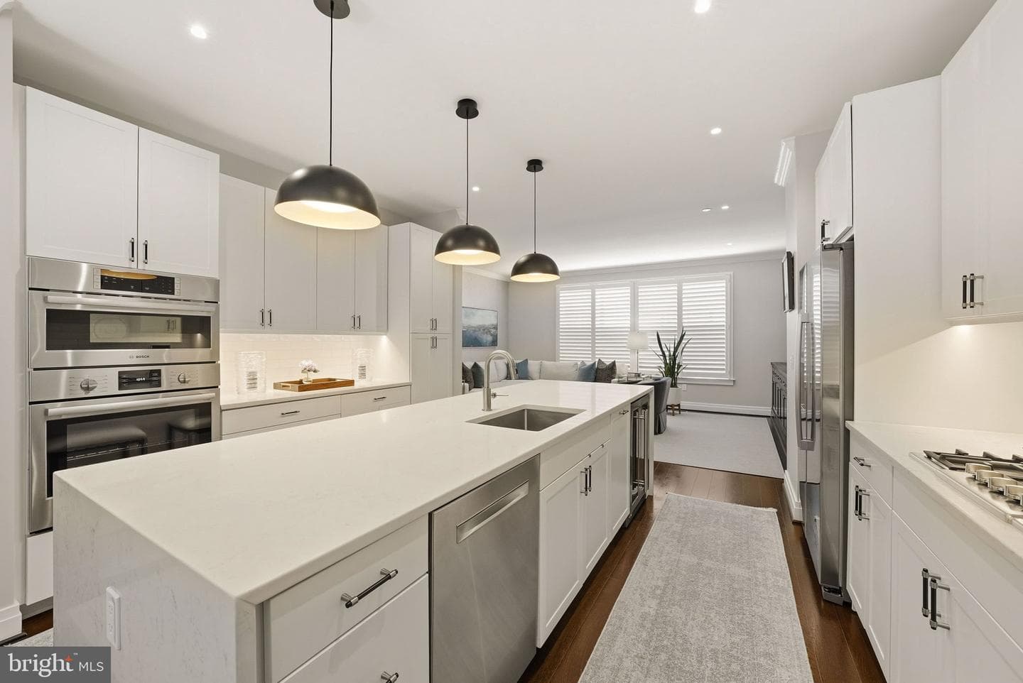 223 Montgomery photo 6