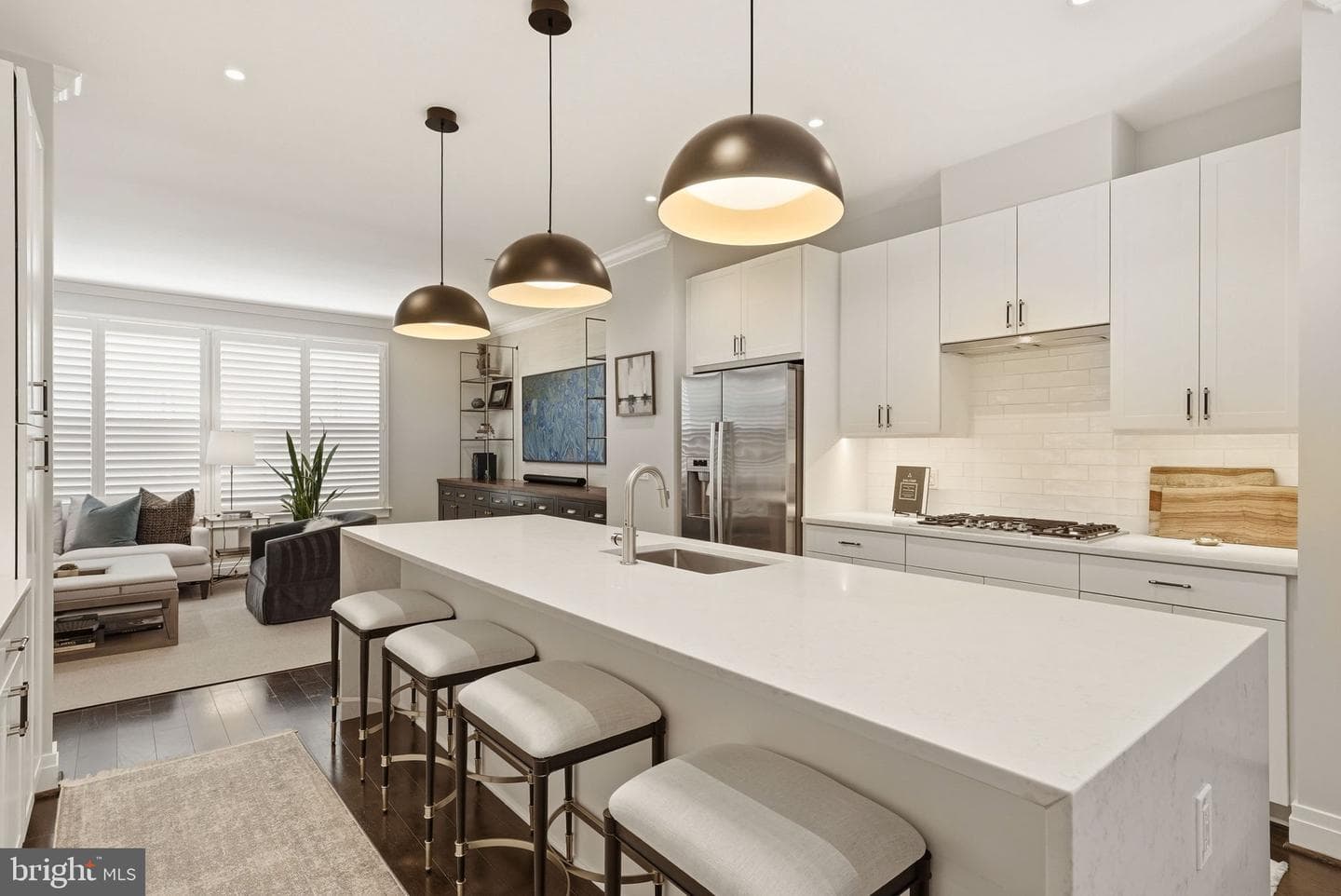 223 Montgomery photo 8