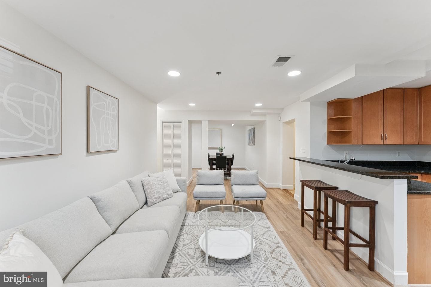 610 Bashford Ln # 1301 photo 11