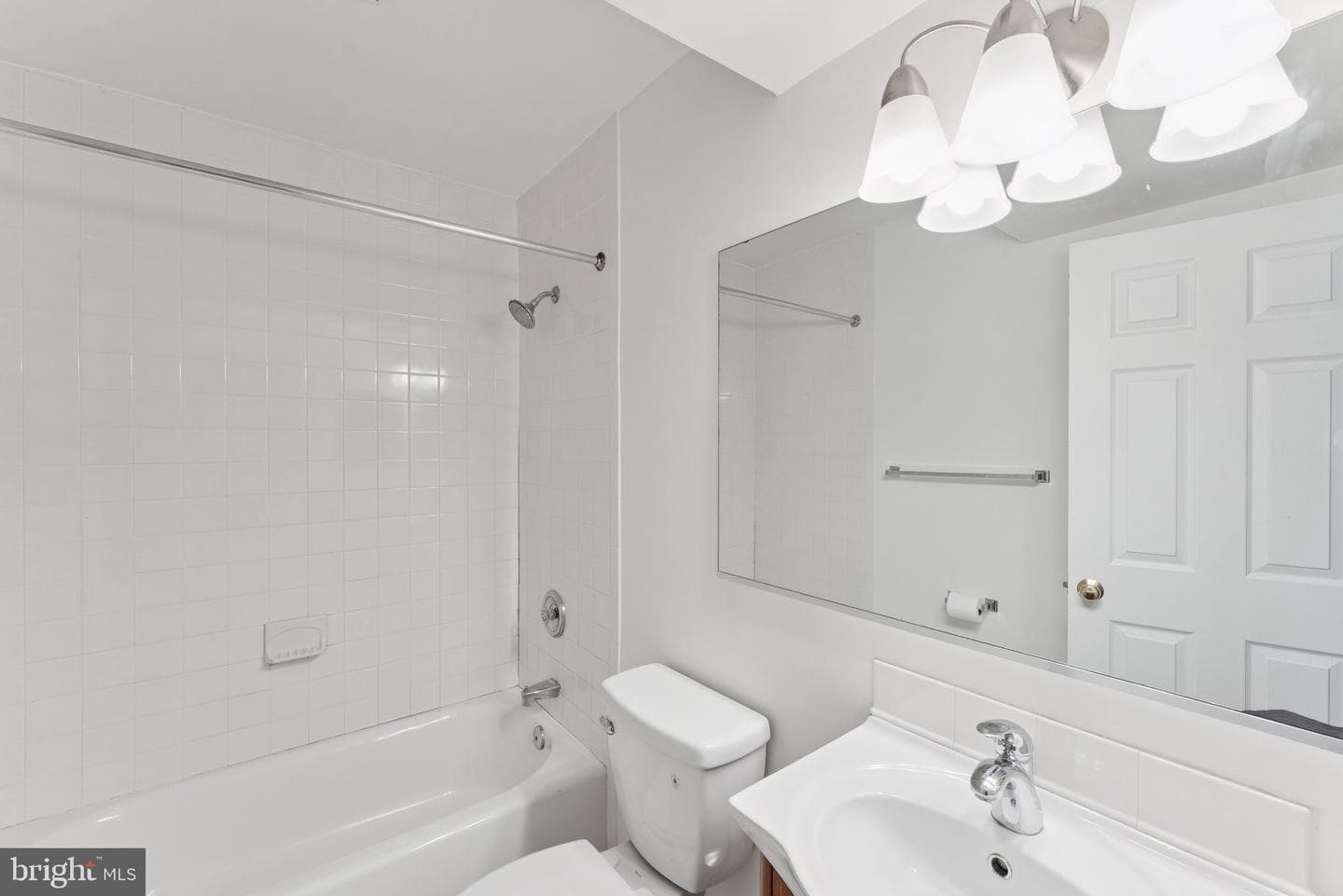 610 Bashford Ln # 1301 photo 14