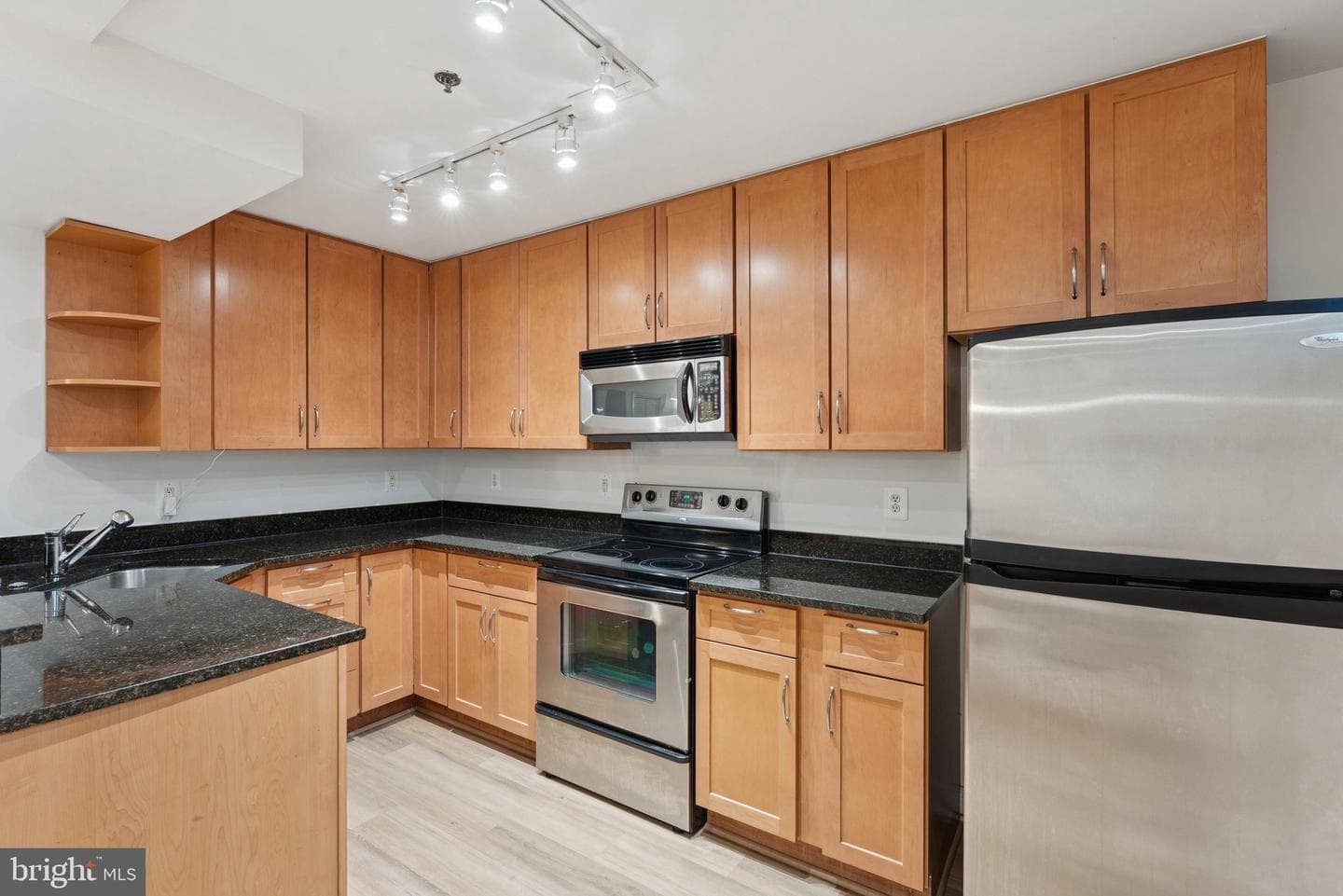 610 Bashford Ln # 1301 photo 6