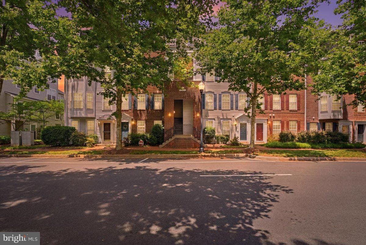 271 Cameron Station Boulevard #103, Alexandria
