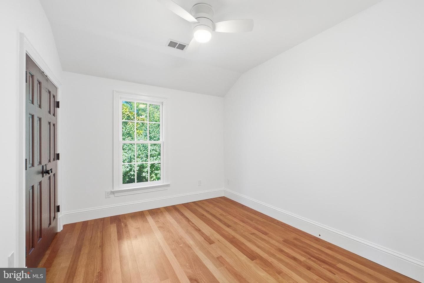 1337 Kingston Avenue photo 55