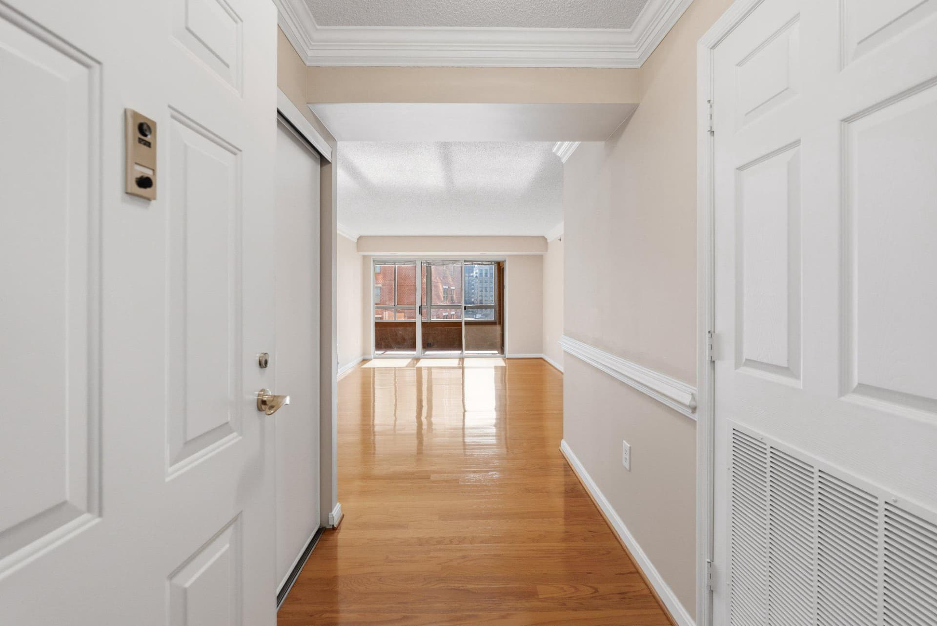 2181 Jamieson Avenue #901, Alexandria
