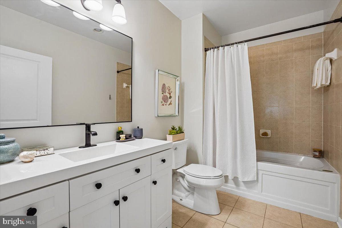 181 E Reed Avenue #203 photo 18
