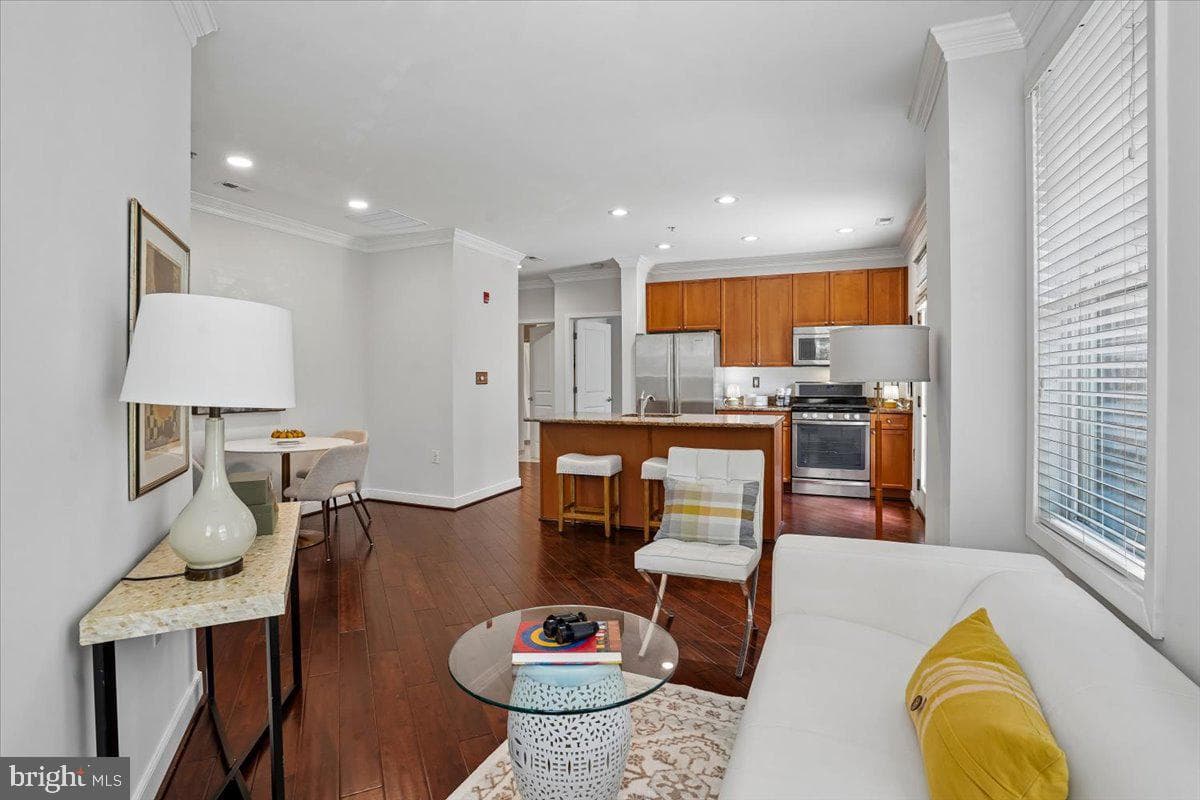181 E Reed Avenue #203 photo 3