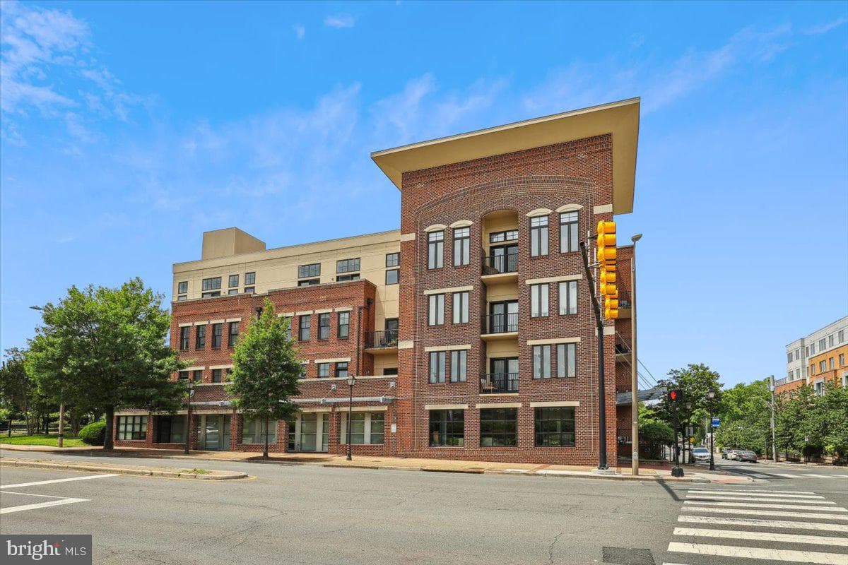 181 E Reed Avenue #203 photo 40
