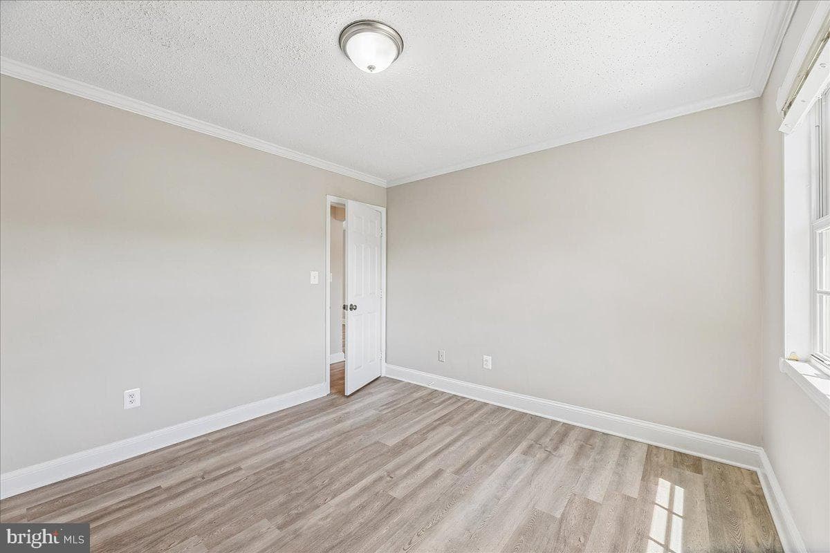 1708 W Abingdon Drive #301 photo 13