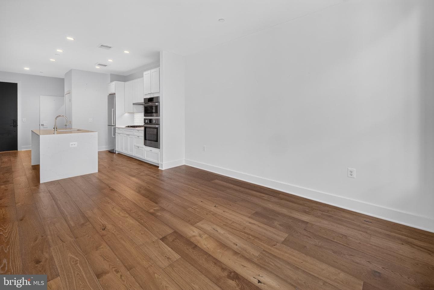 1312 King Street #302 photo 9