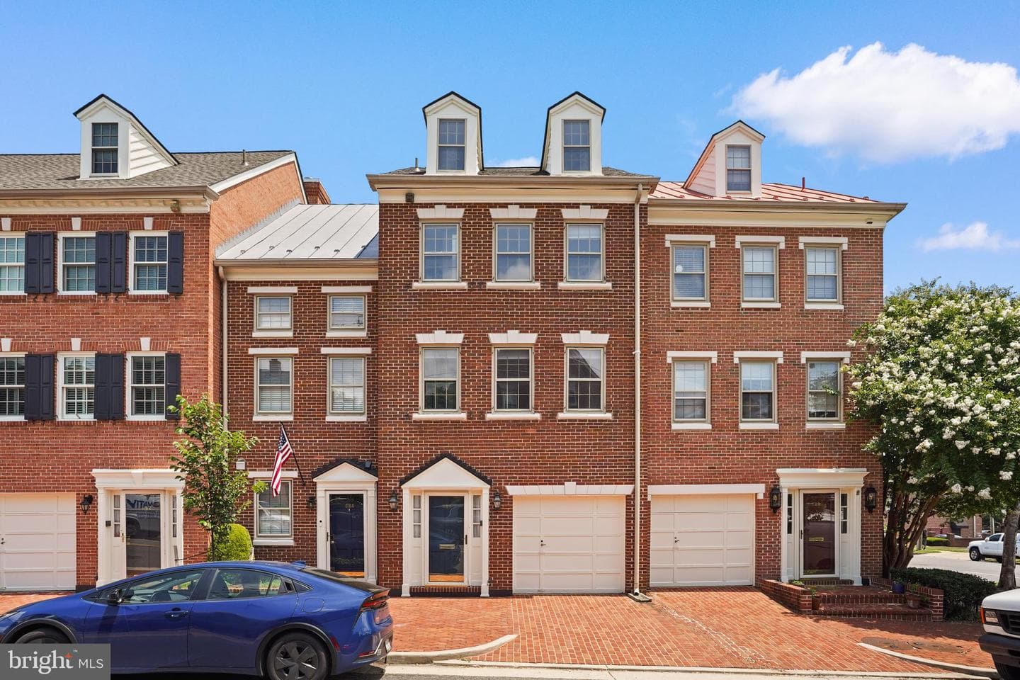 686 S Columbus Street, Alexandria