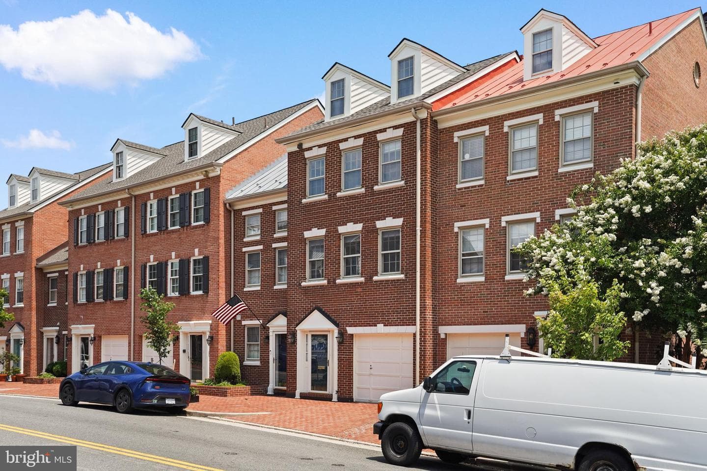 686 S Columbus Street, Alexandria