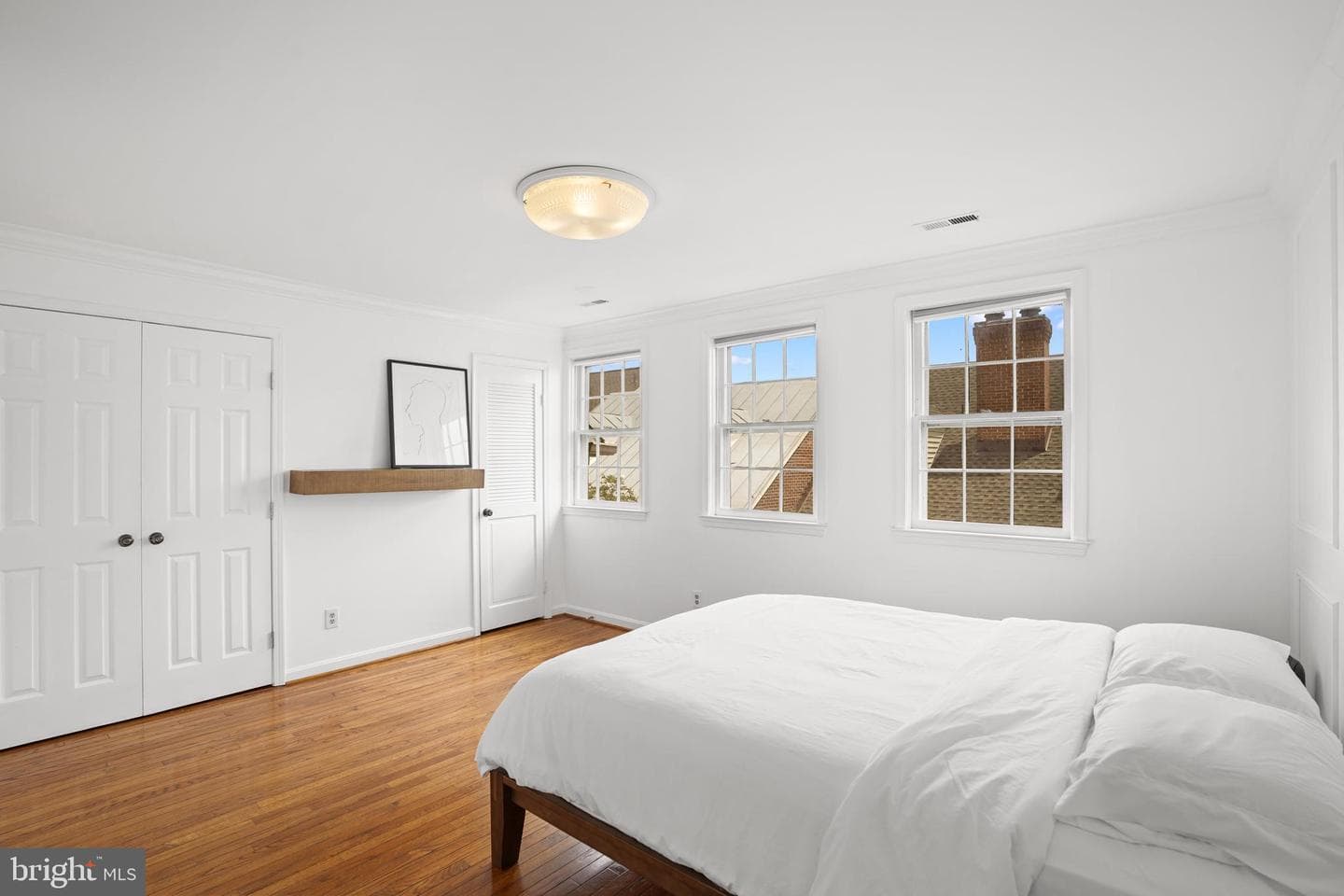 686 S Columbus Street photo 33