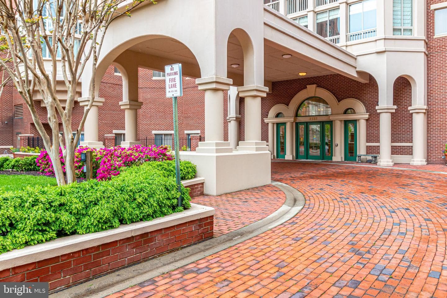 2151 Jamieson Avenue #1604 photo 3