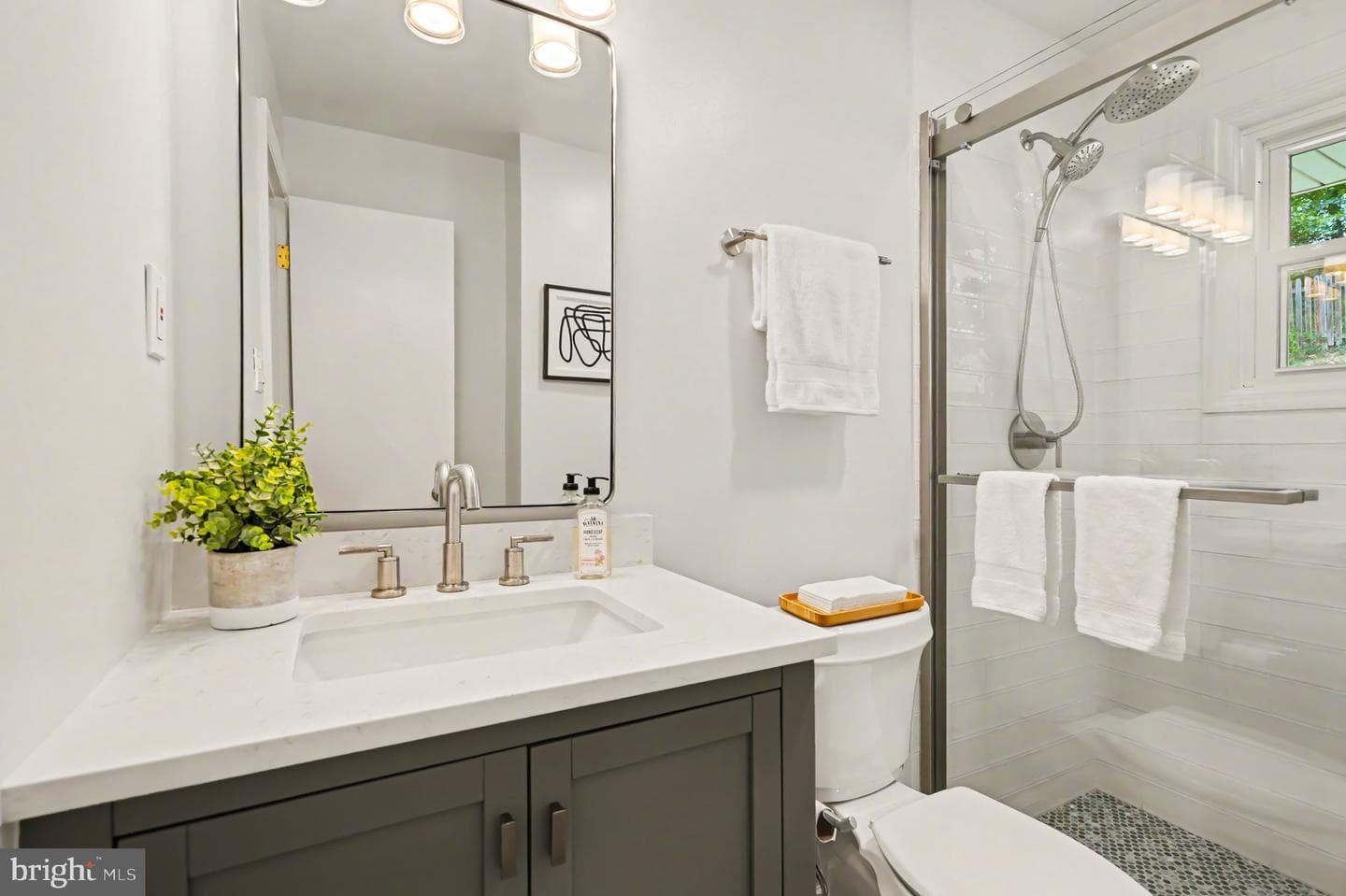 6157 N Morgan Street photo 19