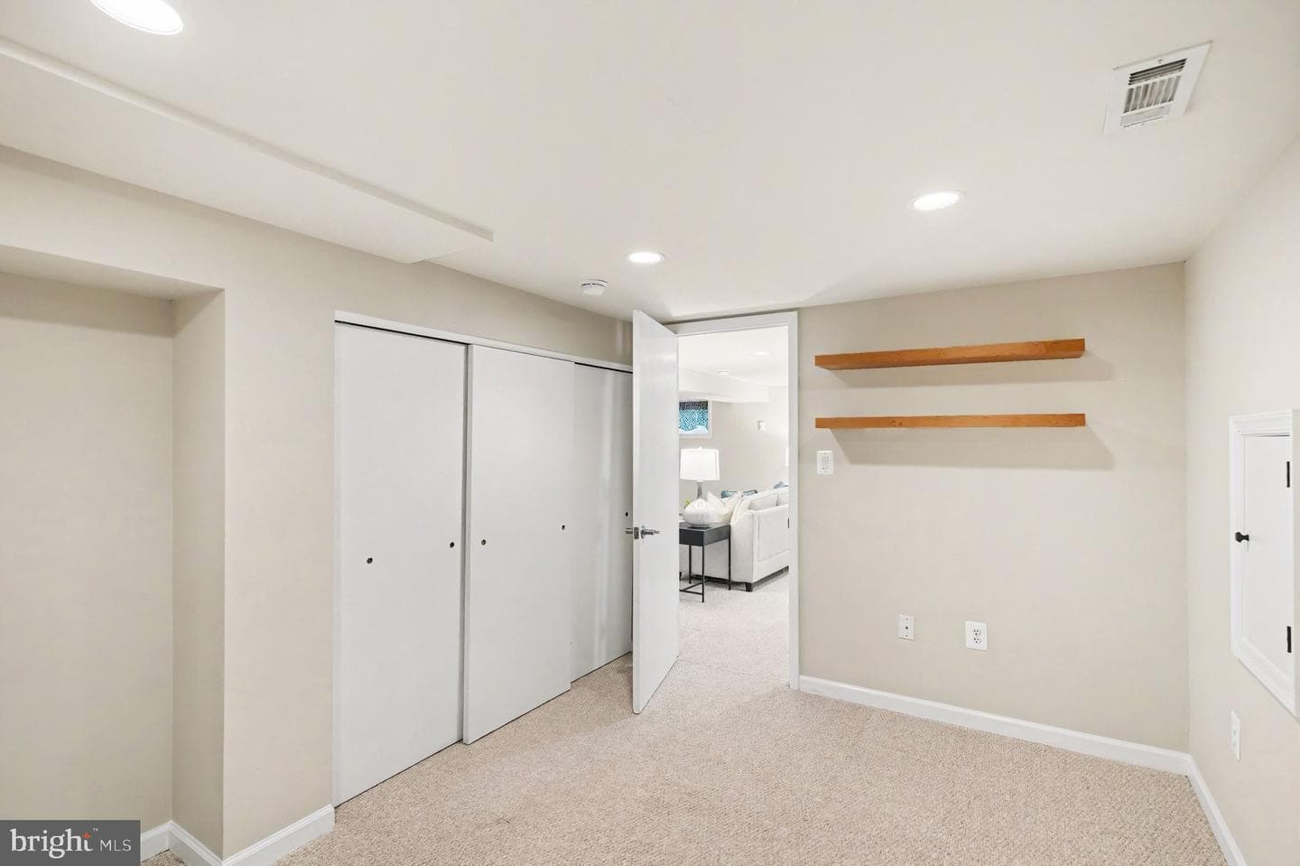 6157 N Morgan Street photo 27