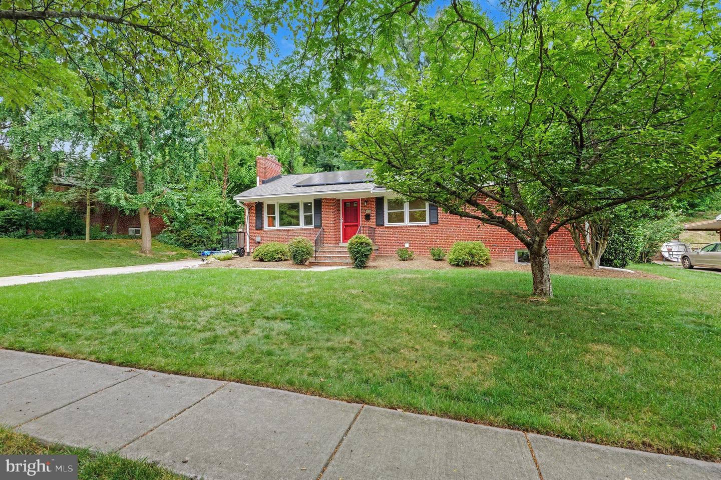 6157 N Morgan Street photo 3