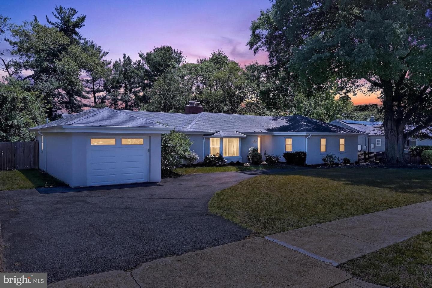 201 Longview Drive photo 3